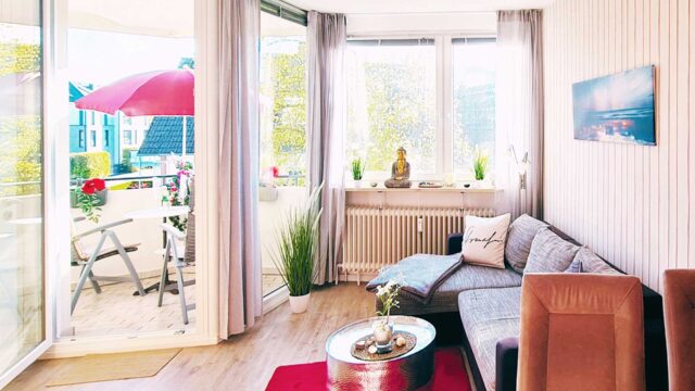 Blick-durch-die-lichtdurchflutete-Wohnung