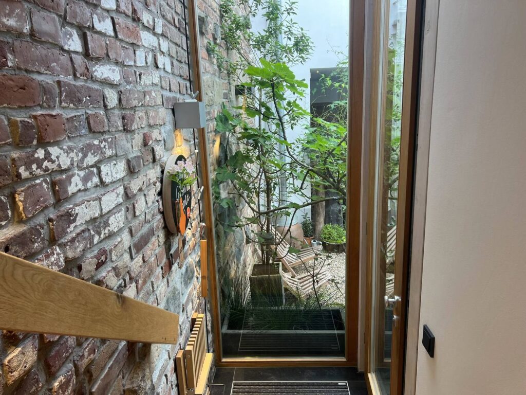 Ferienwohnung-zons22-tiny-loft-05-dormagen-zons-treppe