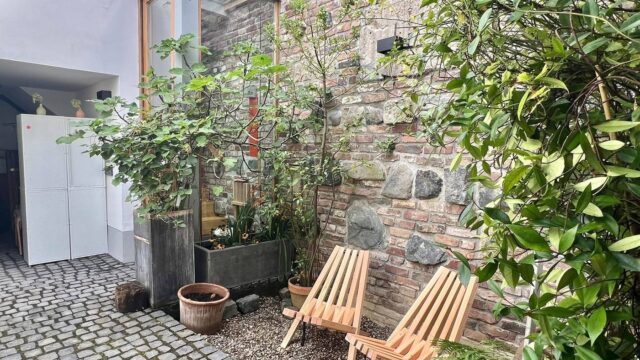 Ferienwohnung-zons22-tiny-loft-07-dormagen-zons-historischer-innenhof