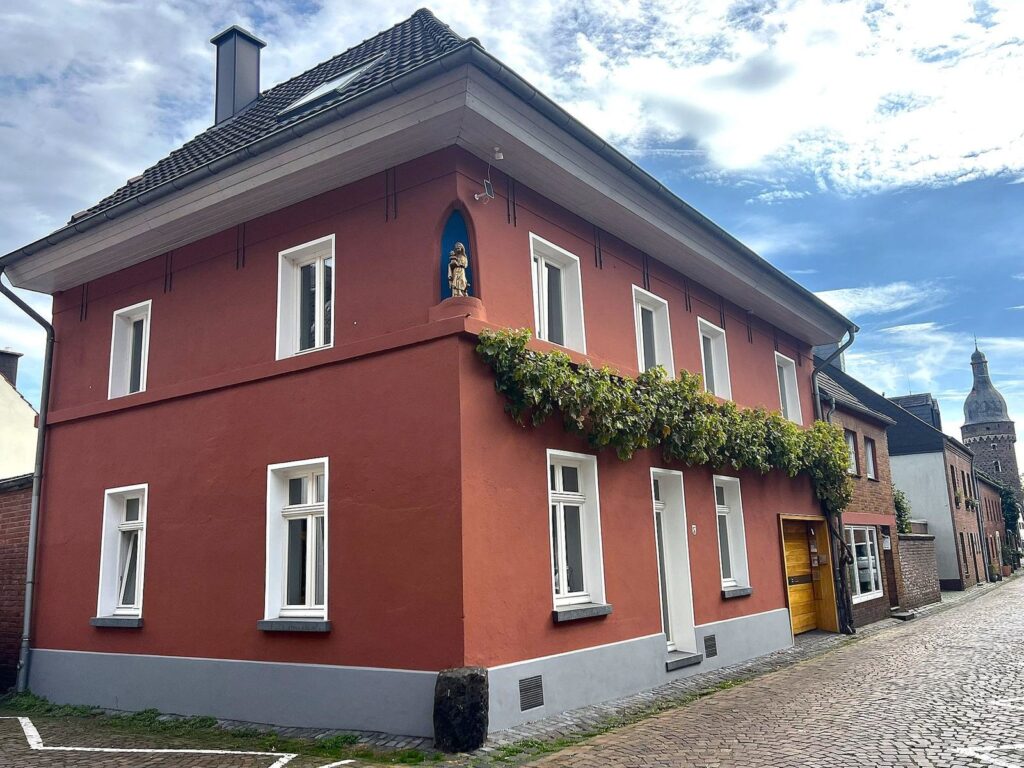 Ferienwohnung-zons22-tiny-loft-09-dormagen-zons-denkmal-aussenansicht
