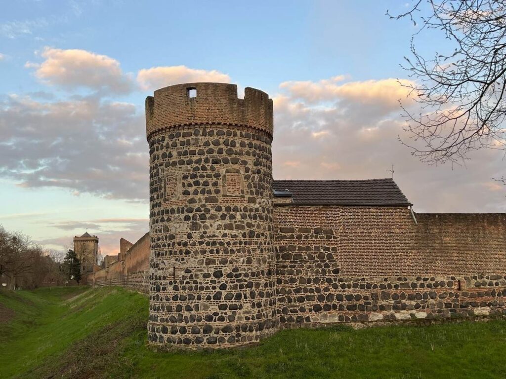 Ferienwohnung-zons22-tiny-loft-11-dormagen-zons-historische-umgebung