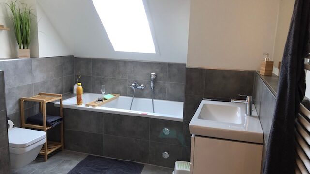 KHF17-8-Badezimmer-OG