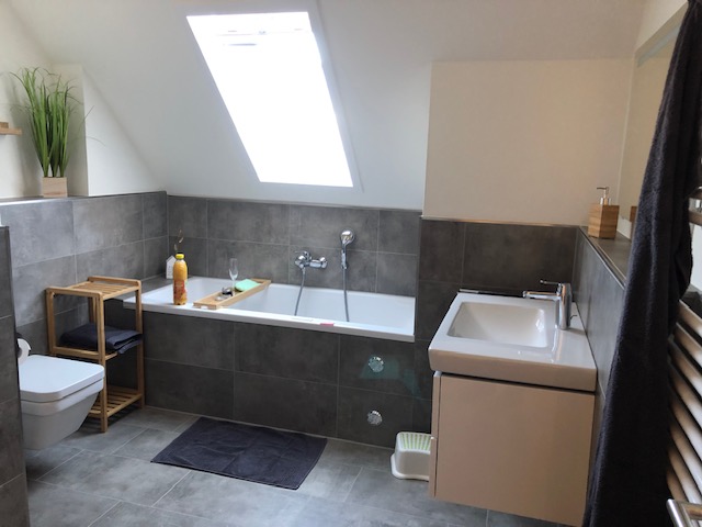 KHF17-8-Badezimmer-OG