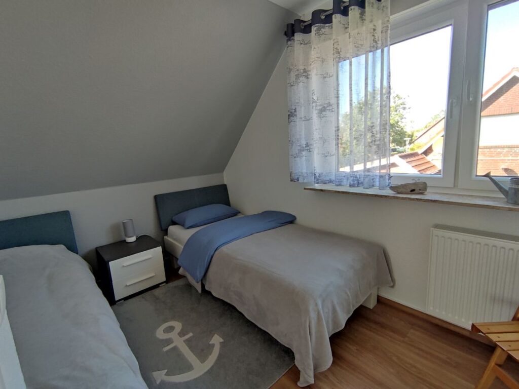 ferienhaus-nordseetraum-08-schlafzimmer