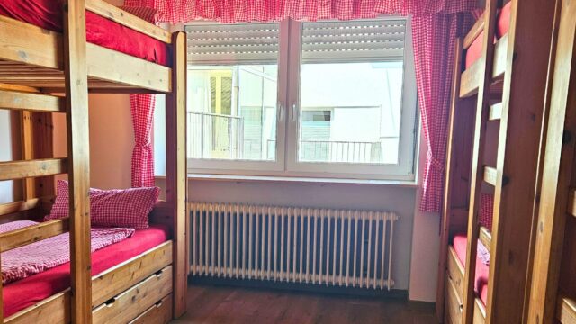 ferienhaus-bostalsee-gestuet-nahetal-schlafraum-1